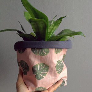 Plant pot holder made of printed cotton by - CottonBee