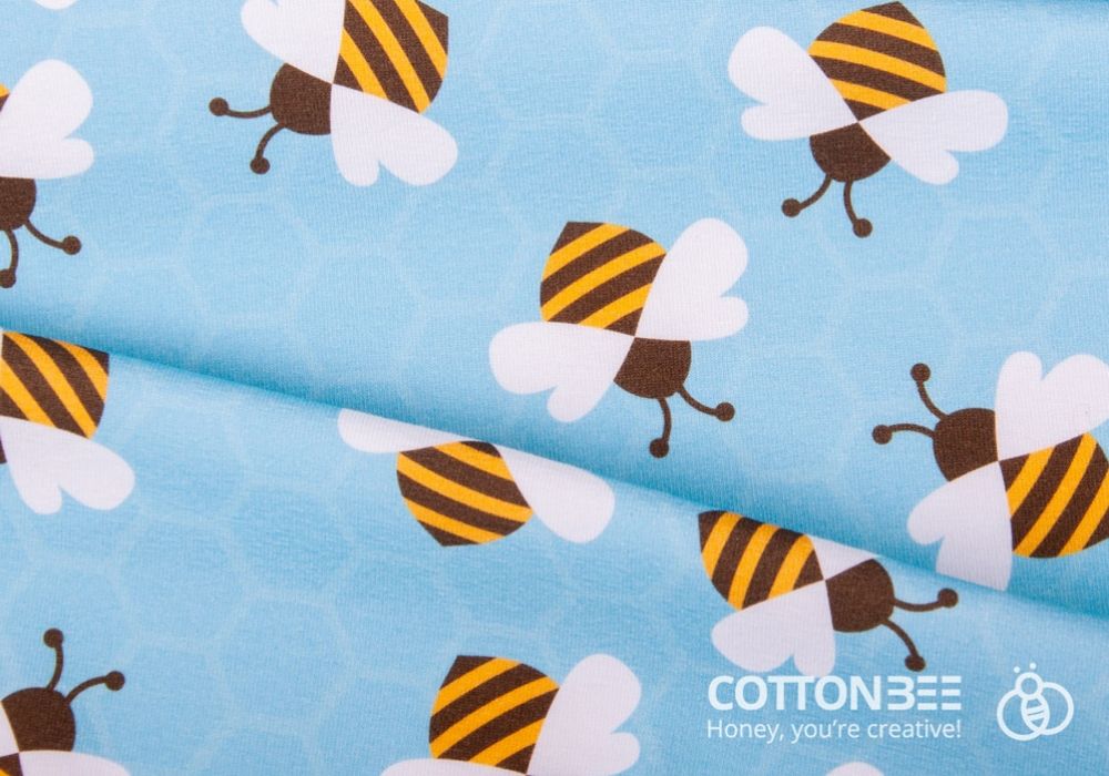 Fabric in bees to children's room