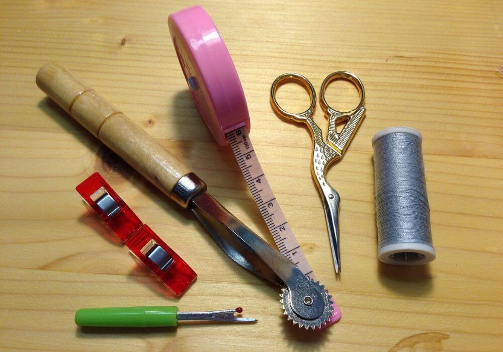 szycie w domu na maszynie - akcesoria