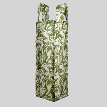 wine bag made of mistletoe fabric